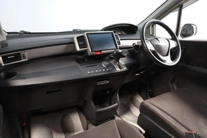 Минивэн Honda Freed 2013 года, 1349000 рублей, Новосибирск