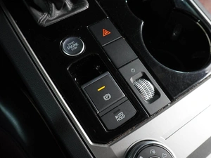 Внедорожник Volkswagen Touareg 2020 года, 4899000 рублей, Воронеж