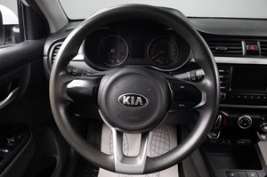 Седан Kia Rio 2018 года, 1129000 рублей, Оренбург