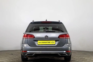 Универсал Volkswagen Golf 2018 года, 1679000 рублей, Пермь