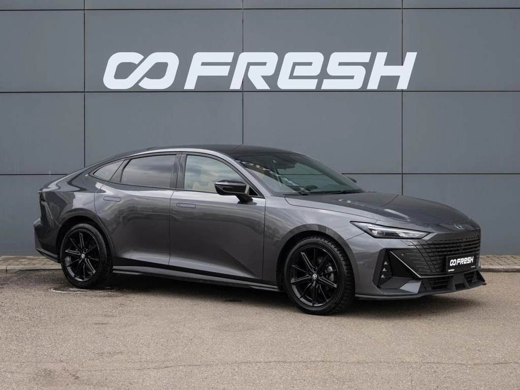 Лифтбек Changan UNI-V 2023 года, 1850000 рублей, Краснодар