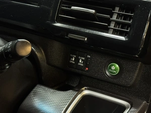 Минивэн Honda Stepwgn 2020 года, 2677000 рублей, Красноярск