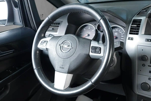 Минивэн Opel Zafira 2013 года, 959000 рублей, Тюмень