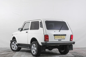 Внедорожник ВАЗ (LADA) 4x4 (Нива) 2015 года, 749000 рублей, Кемерово
