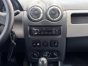 Седан Renault Logan 2012 года, 478000 рублей, Орёл
