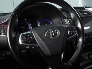 Седан Toyota Camry 2017 года, 1988000 рублей, Минеральные Воды