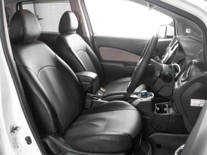 Хетчбэк Nissan Note 2017 года, 1089000 рублей, Тюмень