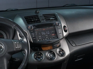 Внедорожник Toyota RAV4 2011 года, 1769000 рублей, Сургут