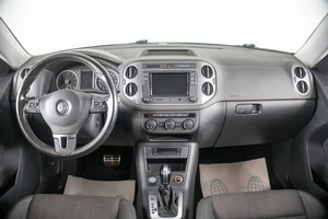 Внедорожник Volkswagen Tiguan 2016 года, 1699000 рублей, Пермь