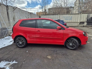 Хетчбэк Volkswagen Polo 2008 года, 525000 рублей, Красноярск