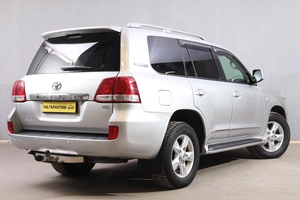 Внедорожник Toyota Land Cruiser 2011 года, 3149000 рублей, Новосибирск