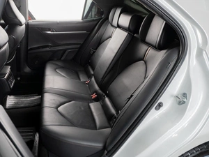 Седан Toyota Camry 2019 года, 2999000 рублей, Тюмень