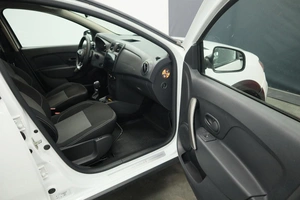 Седан Renault Logan 2022 года, 1329000 рублей, Курск