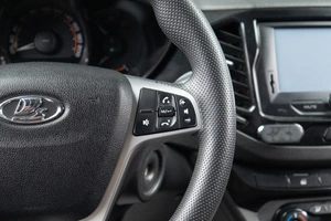 Седан ВАЗ (LADA) Vesta 2018 года, 829000 рублей, Оренбург