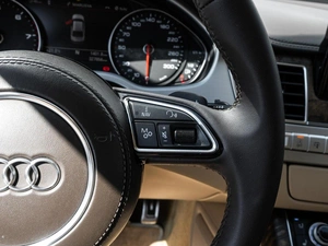 Седан Audi A8 2015 года, 2690000 рублей, Ставрополь