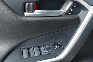 Внедорожник Toyota RAV4 2020 года, 4119000 рублей, Тюмень