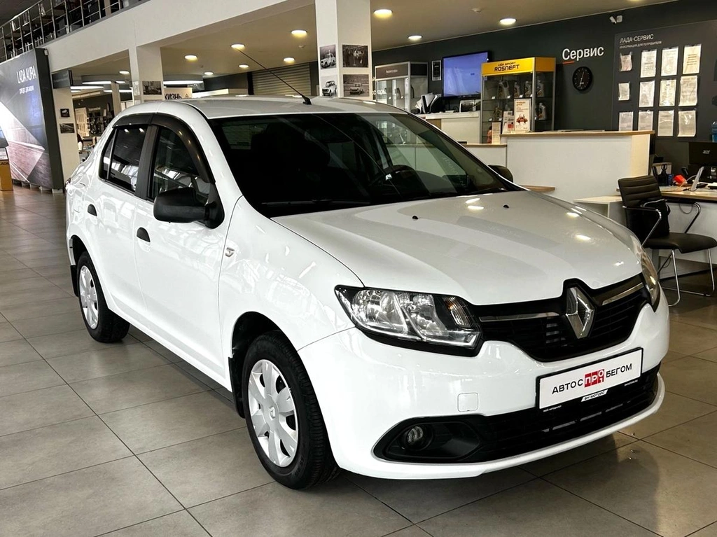 Седан Renault Logan 2017 года, 870000 рублей, Орёл