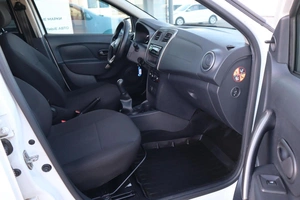 Хэтчбек Renault Sandero 2018 года, 905000 рублей, Мирное