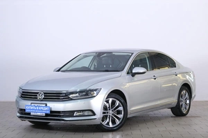 Седан Volkswagen Passat 2015 года, 1639000 рублей, Омск