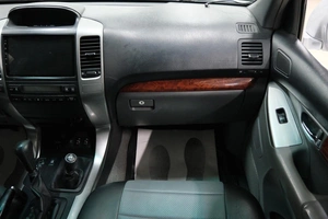 Внедорожник Toyota Land Cruiser Prado 2003 года, 1769000 рублей, Омск