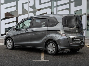 Минивэн Honda Freed 2012 года, 1200000 рублей, Краснодар