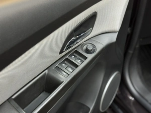 Хетчбэк Chevrolet Cruze 2013 года, 697000 рублей, Красноярск