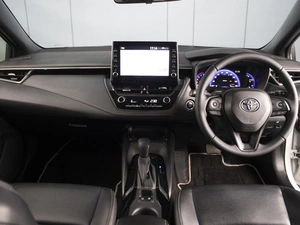 Универсал Toyota Corolla 2019 года, 1780000 рублей, Омск