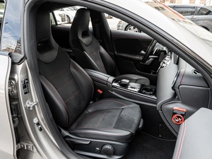 Седан Mercedes-benz CLA-класс 2019 года, 2845000 рублей, Краснодар