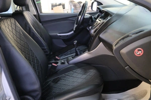 Хетчбэк Ford Focus 2012 года, 719000 рублей, Омск