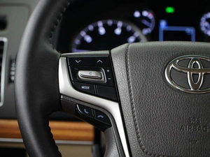 Внедорожник Toyota Land Cruiser Prado 2018 года, 4549050 рублей, Москва