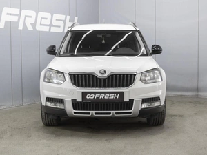 Внедорожник Skoda Yeti 2017 года, 1570000 рублей, Омск