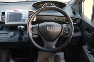 Минивэн Honda Freed 2012 года, 1079000 рублей, Омск