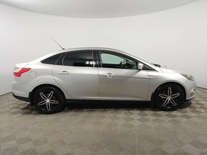 Седан Ford Focus 2011 года, 649900 рублей, Казань