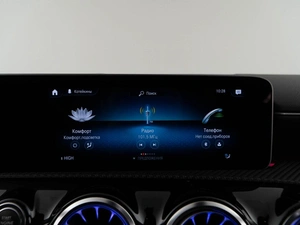 Хетчбэк Mercedes-benz A-класс 2018 года, 2248050 рублей, Москва
