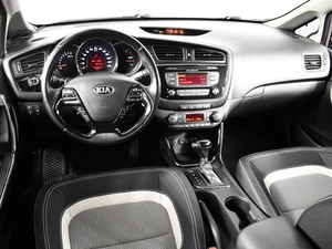 Хетчбэк Kia Ceed 2015 года, 1385100 рублей, Казань