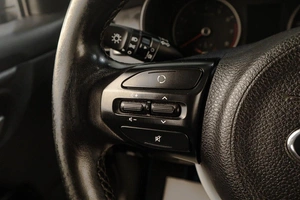 Седан Kia Rio 2018 года, 1429000 рублей, Челябинск