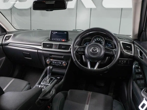 Хетчбэк Mazda Axela 2019 года, 1699000 рублей, Тюмень