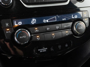 Внедорожник Nissan Qashqai 2015 года, 1449000 рублей, Тюмень