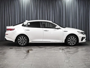 Седан Kia Optima 2018 года, 2335000 рублей, Ставрополь