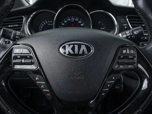Хетчбэк Kia Ceed 2013 года, 920000 рублей, Нижний Новгород