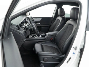 Хетчбэк Mercedes-benz B-класс 2020 года, 2185055 рублей, Москва