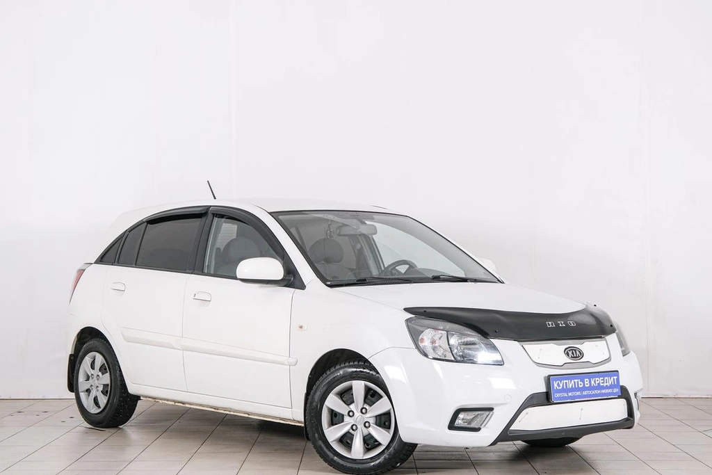 Хетчбэк Kia Rio 2011 года, 699000 рублей, Красноярск