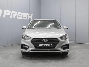 Седан Hyundai Solaris 2017 года, 1116000 рублей, Омск