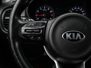 Седан Kia Rio 2018 года, 1499000 рублей, Кирилловка