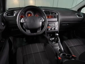 Хетчбэк Citroen C4 2012 года, 709000 рублей, Воронеж