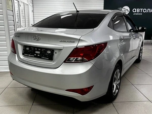 Седан Hyundai Solaris 2015 года, 820000 рублей, Ачинск