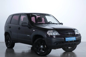 Внедорожник Chevrolet Niva 2015 года, 689000 рублей, Челябинск