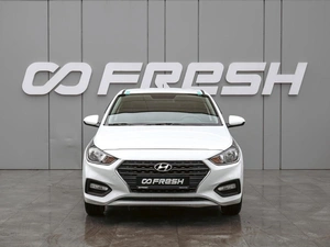 Седан Hyundai Solaris 2019 года, 950000 рублей, Краснодар