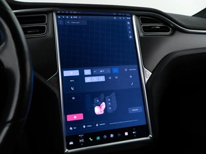 Лифтбек Tesla Model S 2017 года, 2951444 рублей, Москва