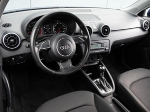 Хетчбэк Audi A1 2011 года, 830000 рублей, Краснодар